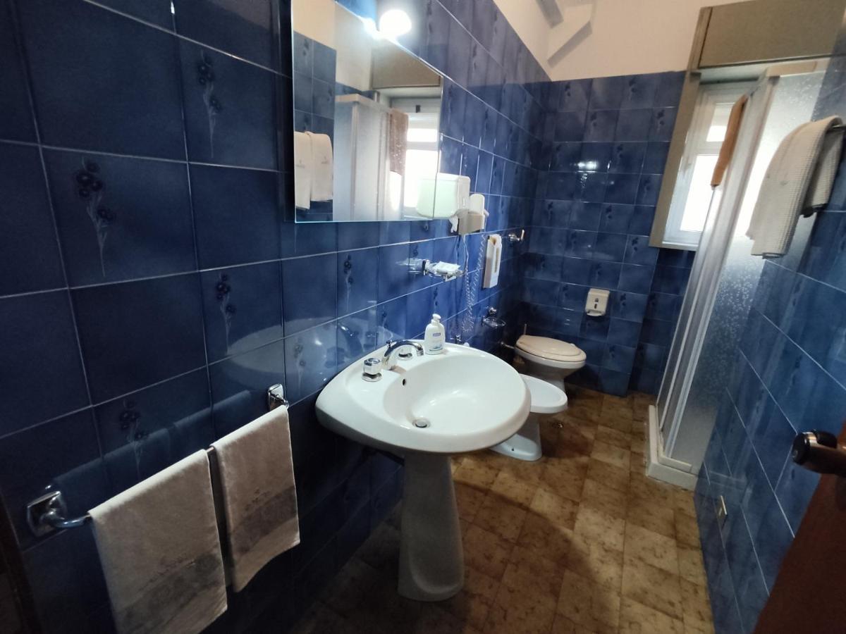 Hotel Il Dollaro Вилла-Сан-Джованни Экстерьер фото