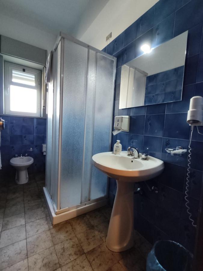 Hotel Il Dollaro Вилла-Сан-Джованни Экстерьер фото